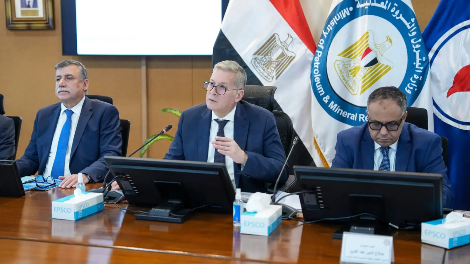 وزير-البترول-يعتمد-الموازنات-الاستثمارية-لشركتي-التعاون-للبترول-وأسيوط-لتكرير-البترول